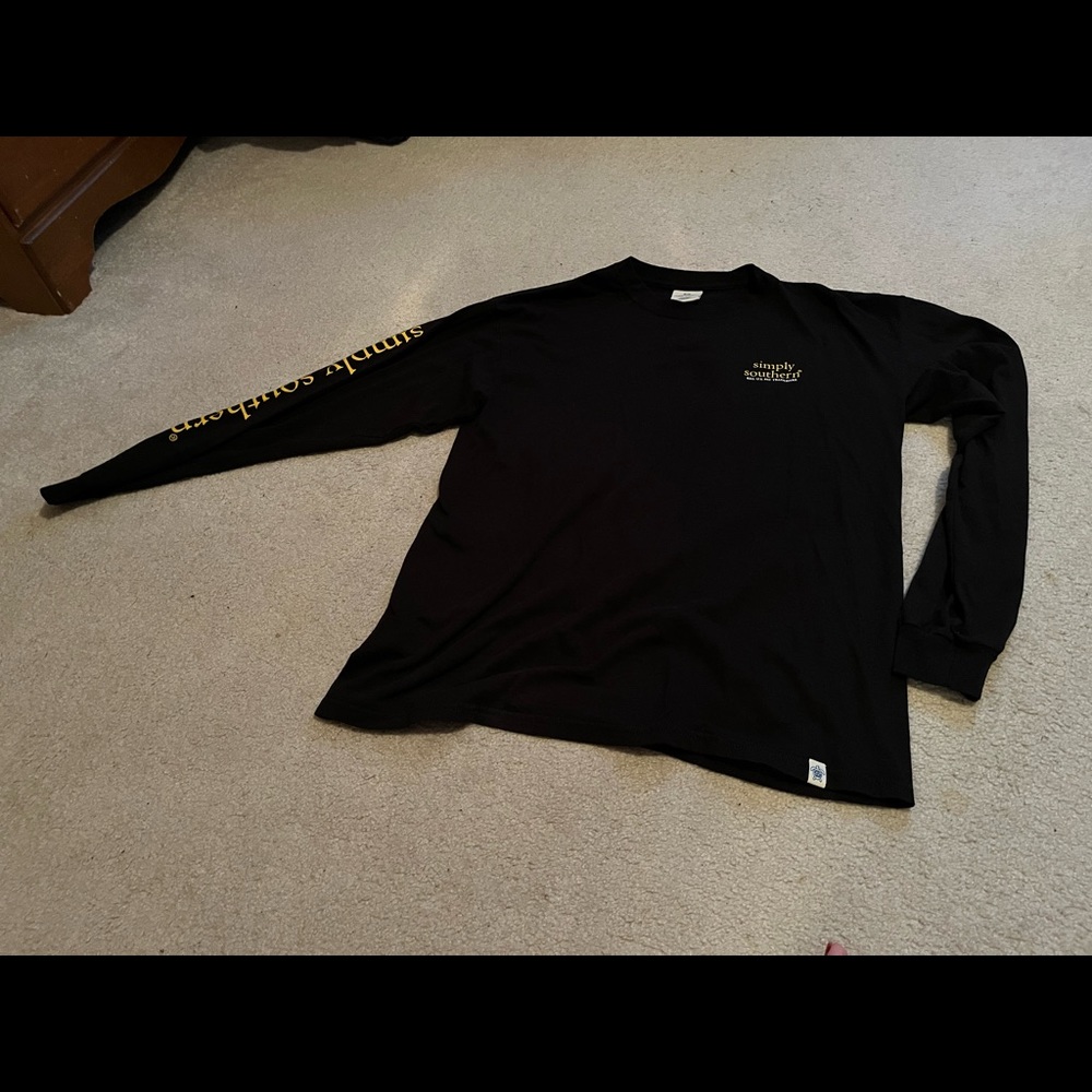 Simply Southern long sleeve w/ 2 Corinthians 4:6.Let light shine out of darkness